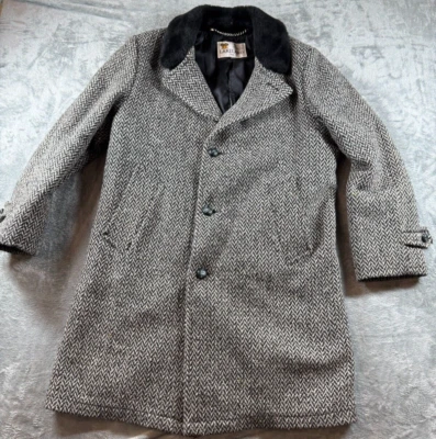 Vintage 70’s Lakeland Wool Faux Fur Collar Heavy Long Overcoat Size 40 - Image 1 of 4