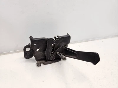 Dodge Charger SE 2013 capó pestillo  Foto 1 de 4