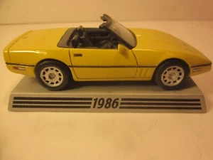 DANBURY MINT 1/43 DIECAST CORVETTE, 1986 YELLOW 235 HP CONV. 50th ANNIV. SERIES - Picture 1 of 8