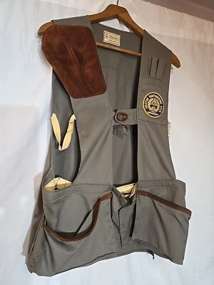 Gun Club Sportswear   VINTAGE  MEN'S M/l BEIGE FABRIC  LEATHER  SHOOTING VEST - Image 1 of 4