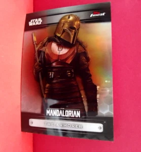 2022 Topps Star Wars Finest The Mandalorian The Armorer Parallel Karte MD 11 - Bild 1 von 1