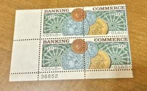 USA Sc# #1577-1578 Banking & Commerce Bankers Association. Plate Block, NH 1975 - Picture 1 of 2