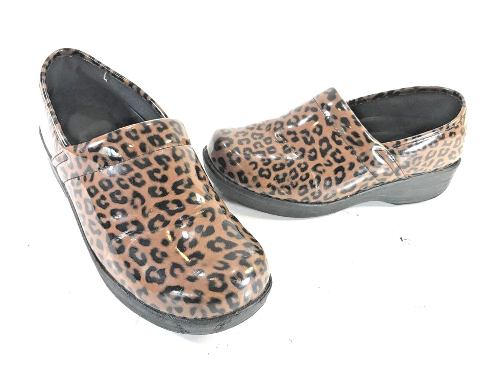 SEGURO ZUECO STEP SLIDE MULA ESTAMPADO LEOPARDO Resistente al Deslizamiento Trabajo Para Mujer 7M 💗USADO EN EXCELENTE ESTADO💗 Foto 1 de 4
