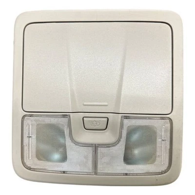 LUZ DE CORTESÍA ISUZU D-MAX CON SOPORTE PARA GAFAS DE SOL MK2 2012-2021 Foto 1 de 4