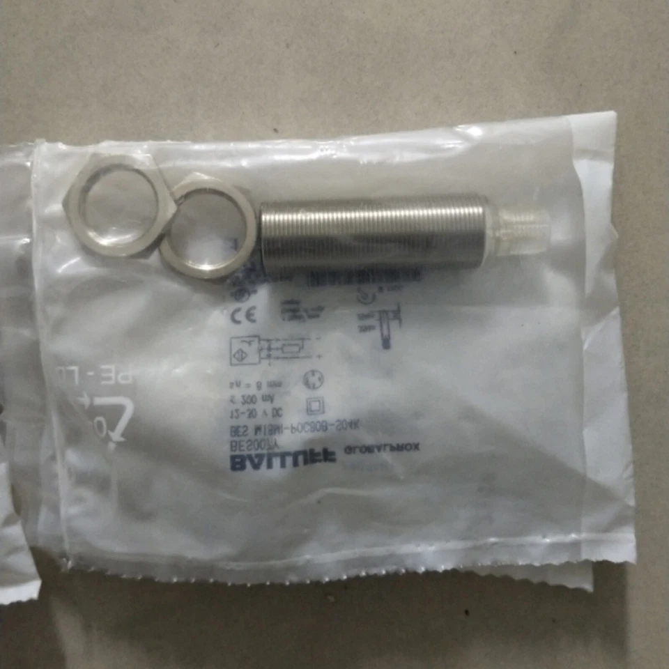 One Balluff Sensor Bes M18mi-poc80b-s04k Bes007y