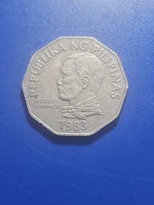 1983 Philippines 2 Piso KM# 244 Circulated Condition - Picture 1 of 2