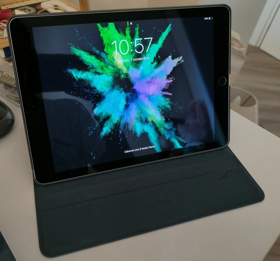 Tablet Apple iPad Air 2 64GB Wi-Fi colore grigio siderale ottime condizioni - Immagine 1 di 4