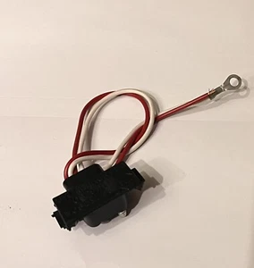 Peterson Manufacturing 2 Prong Wire Pigtail PL-10 Plug for Trailer Lights - Picture 1 of 2