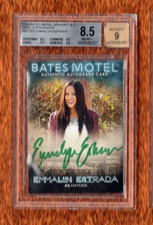 Graded Bates Motel Emmalyn Estrada as Hayden Autograph card