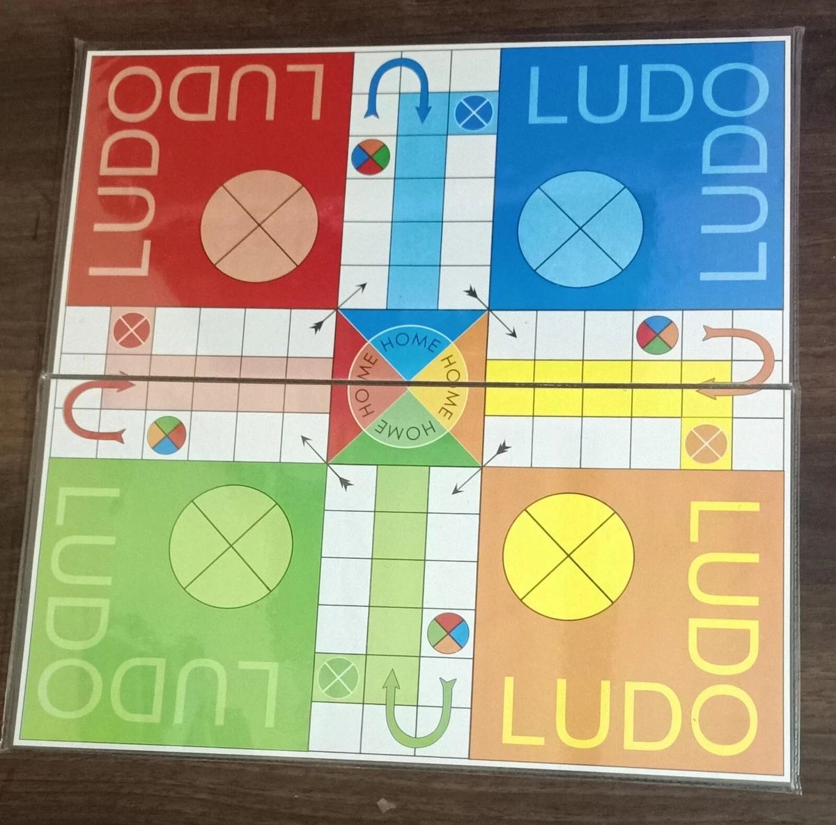 NOOLY Ludo Brettspiel Set - Traditionelles Gesellschaftsspiel Für Reise & Familie, Inkl. Spielbrett & Figuren