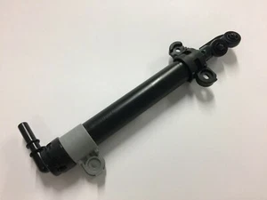 NEU&ORIG Maserati Levante Scheinwerferreinigung links Headlight washer LH - Picture 1 of 1