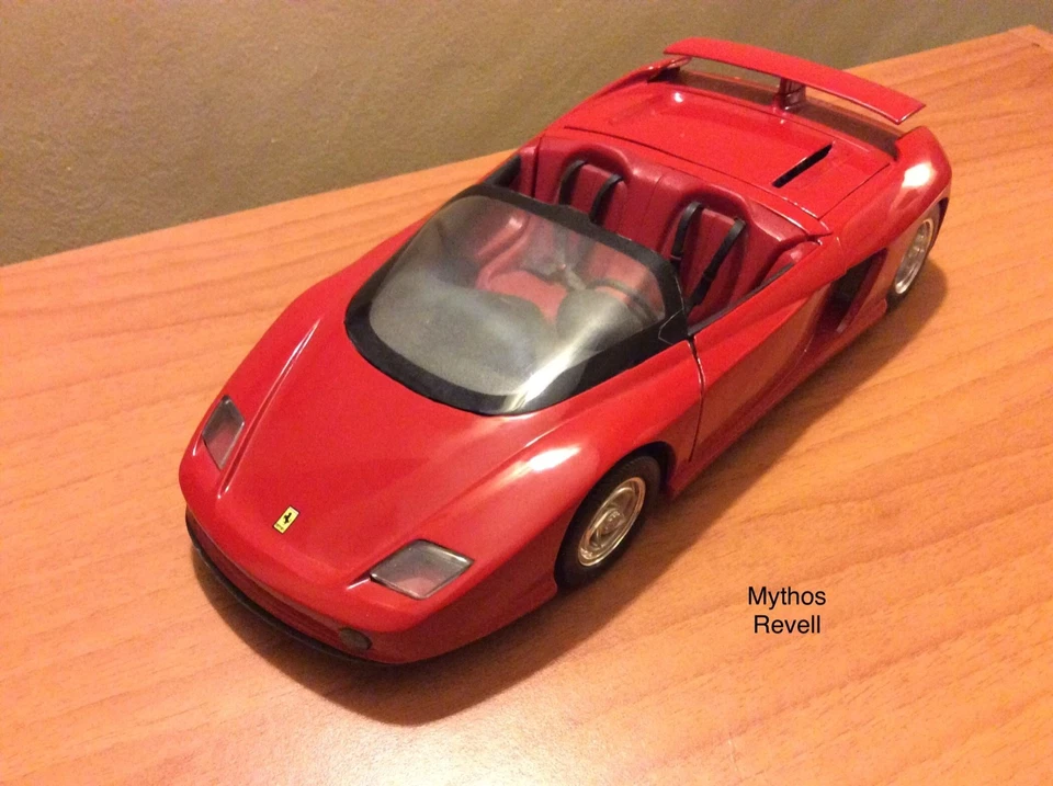Ferrari Mythos 1:18 Revell - Immagine 1 di 1