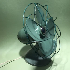 Vintage Kwik Kool Desk Fan K-153-t Cast Iron base looks restored & strong motor - Picture 1 of 18