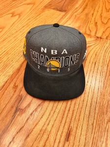 Sombrero ajustable gris Adidas Golden State Warriors 2015 campeones - Imagen 1 de 2