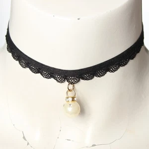 Gothic Choker Kropfband Barock mit Stickerein Perle Straß Design Anhänger - Bild 1 von 3