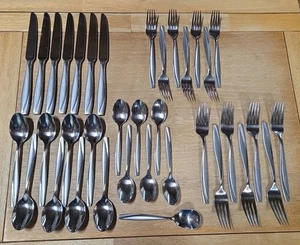Oneida Edelstahl Besteck Camlynn Cleo - 36er Set - J5 - Bild 1 von 23