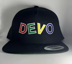 Gorra con sombrero de béisbol bordado con logotipo de Devo - Imagen 1 de 3