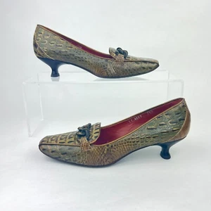 Donald J Pliner Couture olivgrün & hellbraun Krokoleder niedriger Absatz Pumps US 6,5 M - Bild 1 von 19