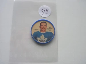 VINTAGE HOCKEY JETONS SHIRIFF 1961 TORNTO MAPLE LEAFS BERT OLMSTEAD NO98 - Foto 1 di 2
