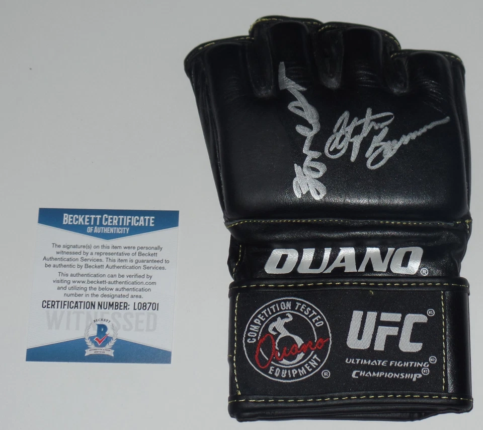 GUANTE DE LUCHA OFICIAL UFC FIRMADO POR FORREST GRIFFIN STEPHAN BONNAR CERTIFICADO DE AUTENTICIDAD BAJO C Foto 1 de 1
