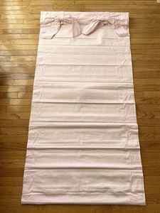 Pottery Barn Kids Evelyn Bow Cenefa Inalámbrica Apagón Tono Romano Rubor 32” - Imagen 1 de 6