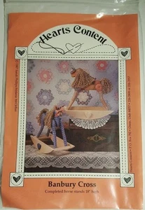 VTG Hearts Content Banury Cross Pattern Completed Hoarse Stands 18" High 1987 - Picture 1 of 2