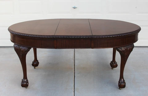 Antique English Mahogany Dining Table with Ball & Claw feet (1910) Cover
