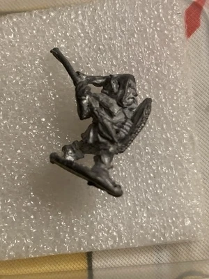 Vintage Ral Partha D&D 25mm Figure Elf Halfling? 1413? - image 1 of 4