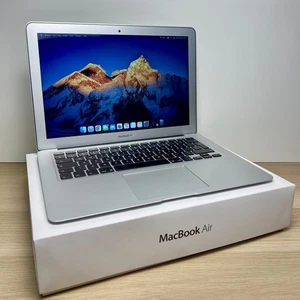 Apple MacBook Air - 13" Display - 2015 - Core i5 1.6GHz - 256GB SSD - 8GB RAM - Picture 1 of 18