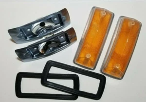 TURN SIGNAL BULB HOLDER LENS & SEALS SET VOLKSWAGEN T2 BUS 1968-1972 - Picture 1 of 4