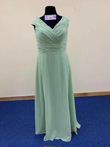 BNWT Amanda Wyatt bridesmaid/prom dress size 18 green style 2262 chiffon - Picture 1 of 7