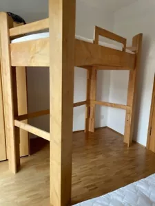 Jugendzimmer Hülsta Vollholz und Designerbett u.a. 9 teilig - Bild 1 von 17