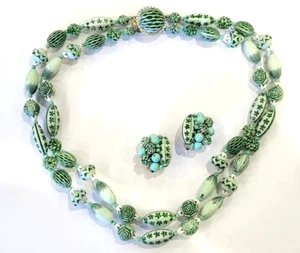 Vintage Hong Kong 2 T Double Strand Green Plastic Bead Necklace Earrings Set - Picture 1 of 5