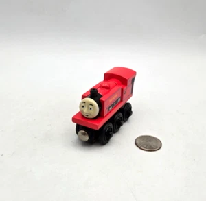 Thomas & Friends Wooden Railway Tank Train - Ivo Hugh Engine - 2003 - GUC - Picture 1 of 4