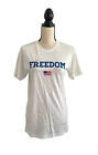 T-shirt drapeau américain blanc Let Freedom bague taille moyenne tee doux bâton rouge