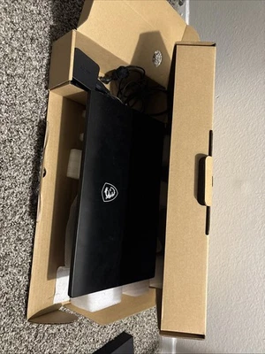 MSI Modern 15 15.6” Intel Core i5-10210U 1.6GHz, 24GB RAM, 512GB  with box - Image 1 of 4