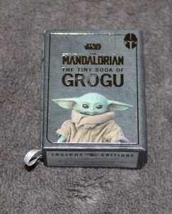 STAR WARS CELEBRATION 2022 INSIGHT MANDALORIAN THE TINY BOOK OF GROGU - Picture 1 of 1