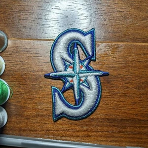 Seattle Mariners Patch 2.75x2" MLB Baseball 3D Puffer Patch Embroidered Iron On - Picture 1 of 4