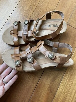 Женские удобные сандалии Cobb Hill New Balance 10 цвет медовый коричневый кожаный ремешок на каблуке - Изображение 1 из 4