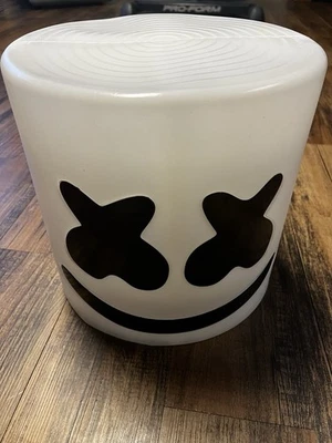 Máscara Completa Marshmello con Luces RGB + Media Máscara - Ajustable, Diseño Transparente! Foto 1 de 4