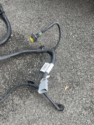 Citroen C4 MK3 (2019-2024)  front headlight wiring  - Image 1 of 4