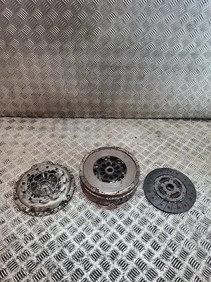 AUDI A4 B8 ALLROAD A5 A6 Q5 2.0TDi LUK DUAL MASS FLYWHEEL  - Image 1 of 4