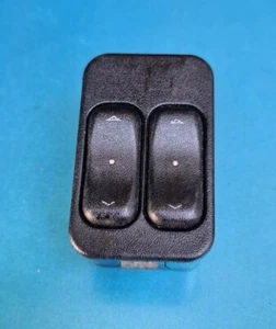 Vauxhall Corsa C Astra G Zafira A Front Driver Window Switch 90561088 Genuine - Picture 1 of 3