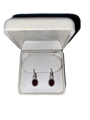 Pendientes oro blanco 14k con diamantes y granates Foto 1 de 3