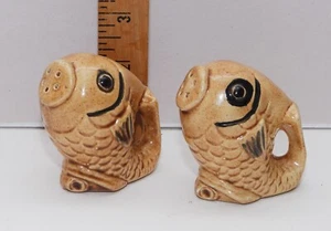 Ceramic Fish Salt and Pepper Shakers Fishies Cute - Picture 1 of 5