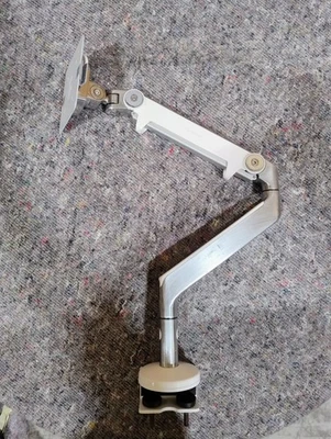 Humanscale M2 Monitor Arm - Image 1 of 4