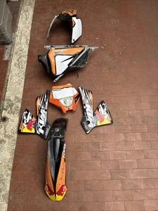 Kit Plastiche Ktm 525 529 450 400 300 250 125 2000-2007 NO TELAIETTO - Picture 1 of 20