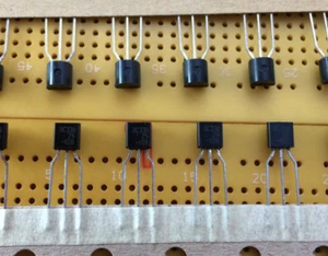 800mA 30V NPN Bipolar Transistor BC338-25TA TO-92 625mW 50MHz Multi Qty - Picture 1 of 1