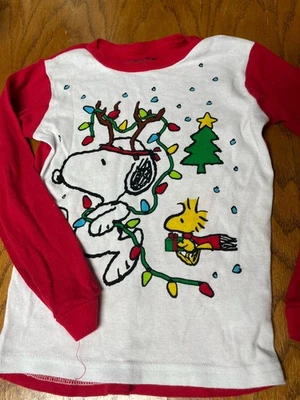 花生史努比圣诞睡眠衬衫上衣,尺寸 8 史努比 — 第 1/4 张图片
