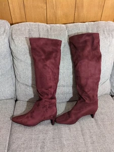 Banana Republic ¡¡FUEGO!! Bota holgada alta de gamuza vegana borgoña talla 7,5 precio de venta sugerido por el fabricante 150,00 USD - Imagen 1 de 6